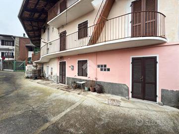 CASA DI CORTE A CHIAVERANO