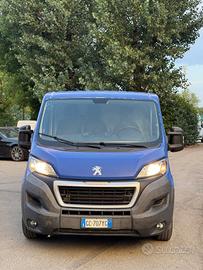 Peugeot Boxer 330 2.2 BlueHDi 120 S&S PC-TN Furgon