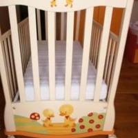 culla con materasso e velo
