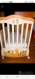 culla con materasso e velo