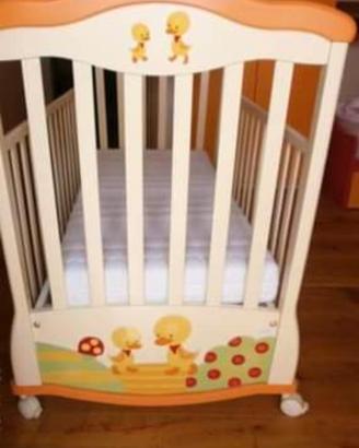 culla con materasso e velo