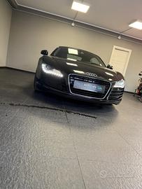 Audi R8 4.2 V8 FSI quattro R tronic