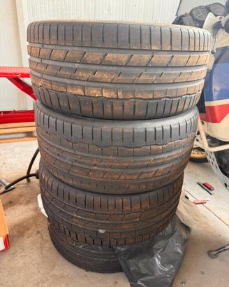 Pneumatici 235/30z r20