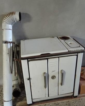 Stufa a legna anni '60 Lume