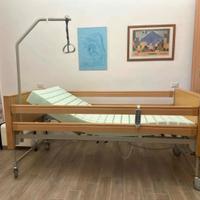 letto ortopedico con sponde per disabili