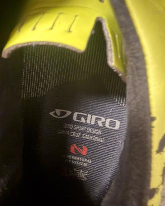 Scarpe giro