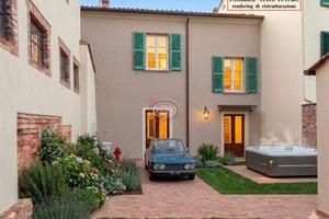 Villetta a schiera di 264 m² con 4 locali e posto 
