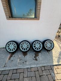 Cerchi 18 con gomme invernali al 80%  225/40/18