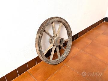 URGENT.E Ruota Antica Decorativa