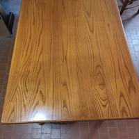 Tavolo cucina in rovere + 2 sedie della nonna