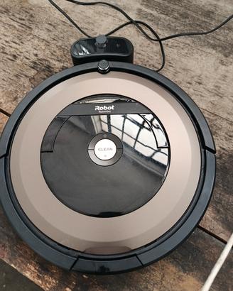 Robot IRoomba 896