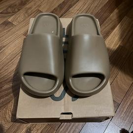 Yeezy Slide