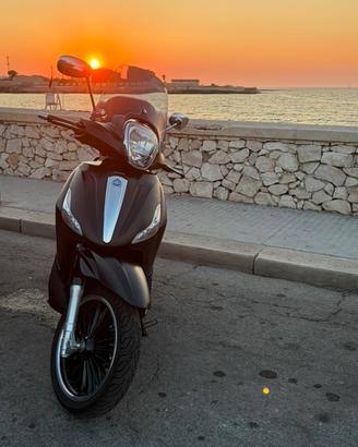 Piaggio Beverly 300 Police