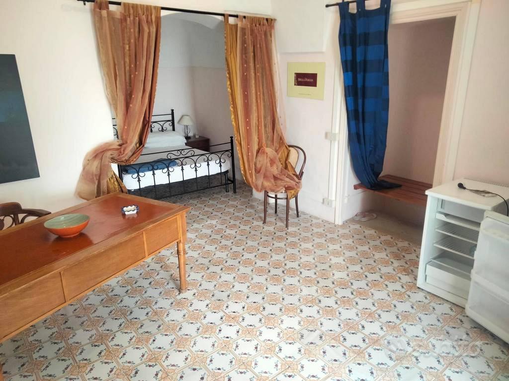Rustico / Casale di 402 m² con più di 5 locali a P - Vista 3