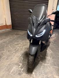 Yamaha X-Max 400 Tech Max