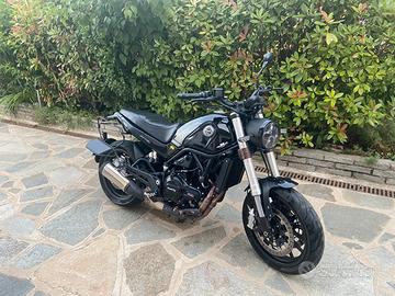 Leoncino 500 con borse laterali