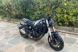 Leoncino 500 con borse laterali