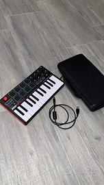 Tastiera Midi Akai piu custodia e cavo USB