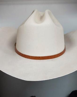CAPPELLO WESTERN IN PAGLIA RIGIDA MARCA TUCSON