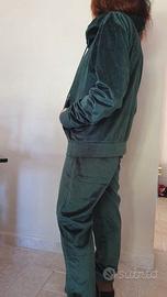 tuta completo felpa e pantalone