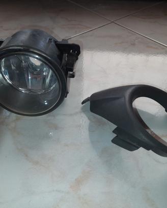 Fendinebbia+Cornice sinistro per FORD FIESTA 2009
