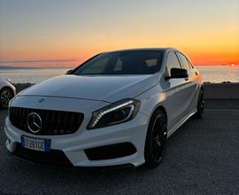 MERCEDES CLASSE A 200d AMG