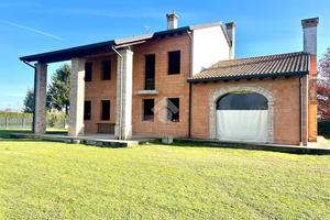 VILLA SINGOLA A ZERO BRANCO