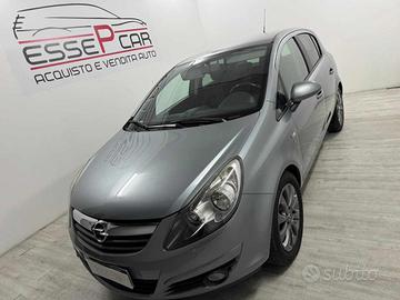 OPEL Corsa 1.2 5 porte Cosmo