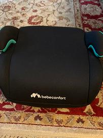 Seggiolino alzatiina per auto