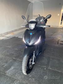 PIAGGIO BEVERLY 400 HPE