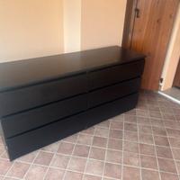 Comodini e cassettone