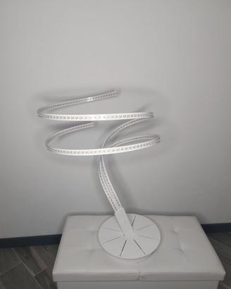 Lampadari moderni a led