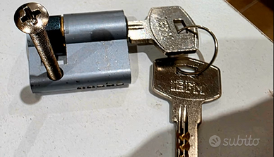 3 MezzoCilindro 30/10 prezzo singolo Leggi info