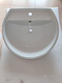 lavandino bagno  con colonne