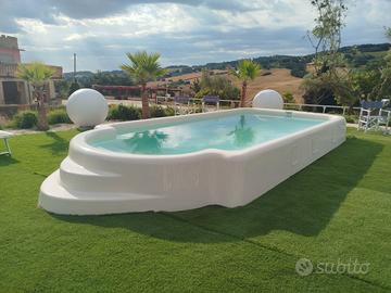 Piscine autoportanti seminterrate in vetroresina