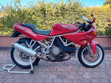 DUCATI 900 SS