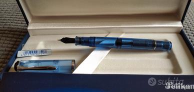 Pelikan M205