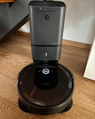 iRobot Roomba i7 con Clean Base