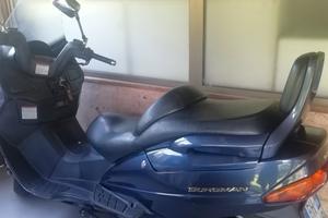 suzuchi burgman 250  anno 2002 prezzo 1200 ttaytab