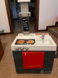 Cucina giocattolo