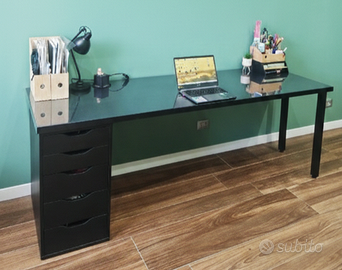 SCRIVANIA CON CASSETTIERA