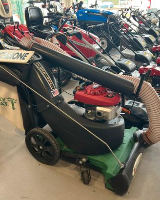 Aspirafoglie a ruote Billy Goat con trazione