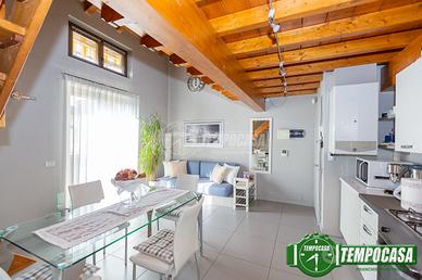 SPLENDIDO 2 LOCALI DUPLEX CON BOX !! RISTRUTTURATO