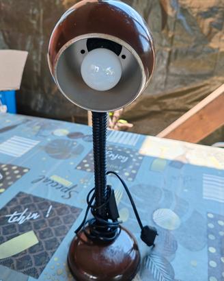 lampada da tavolo Veneta lumi 