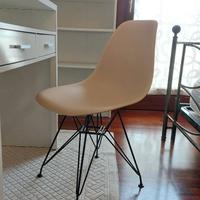 Sedia Sklum in stile nordico