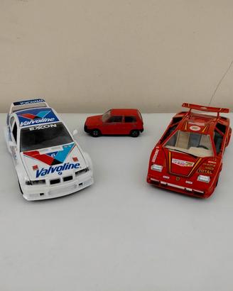 Coppia Modellini Burago scala 1/24