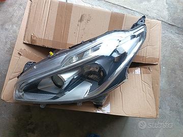 Faro sinistro peugeot 208