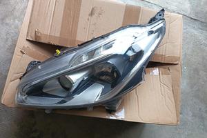 Faro sinistro peugeot 208