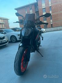 Ktm duke 790 depotenziato a libretto