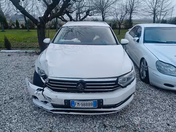  Passat b8 per pezzi di ricambio